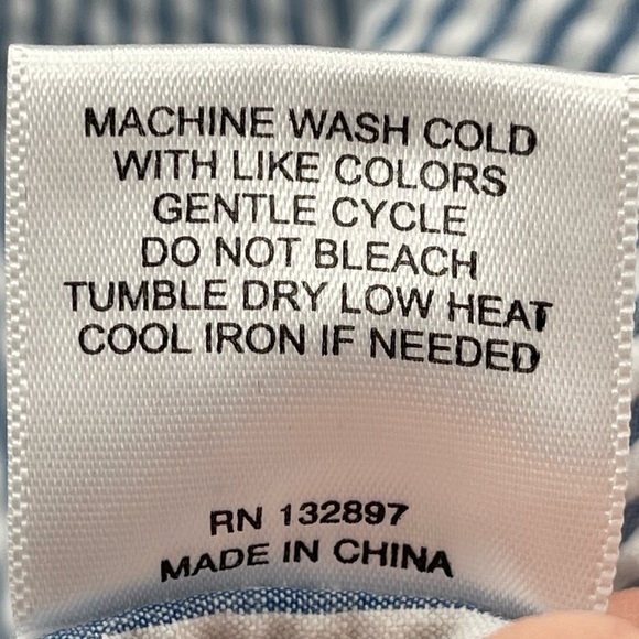 Jane and Delancey Striped Button Up Tie Bottom Shirt Size Medium - Picture 8 of 8